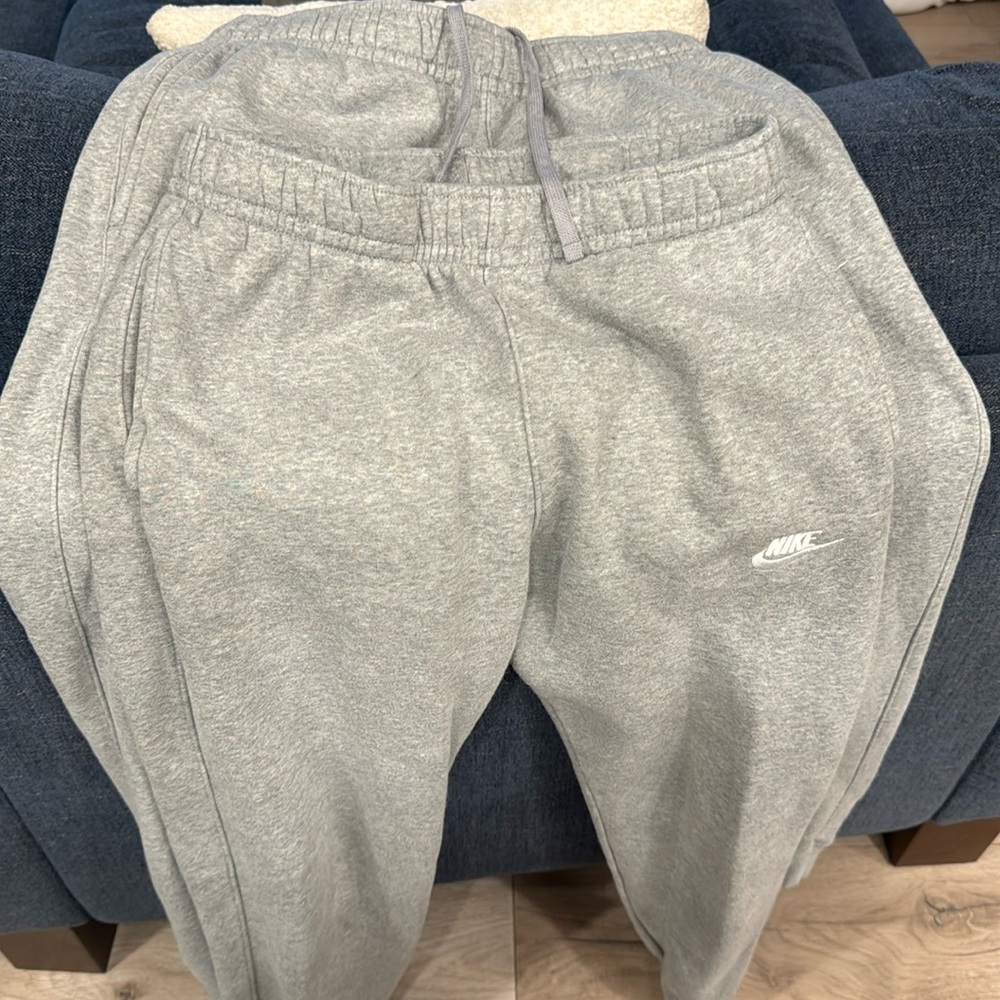 Men’s nike sweats